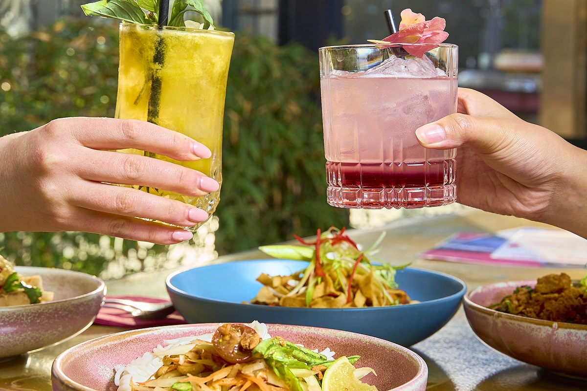 date-ideas-in-melbourne-to-spark-romance-crown-melbourne